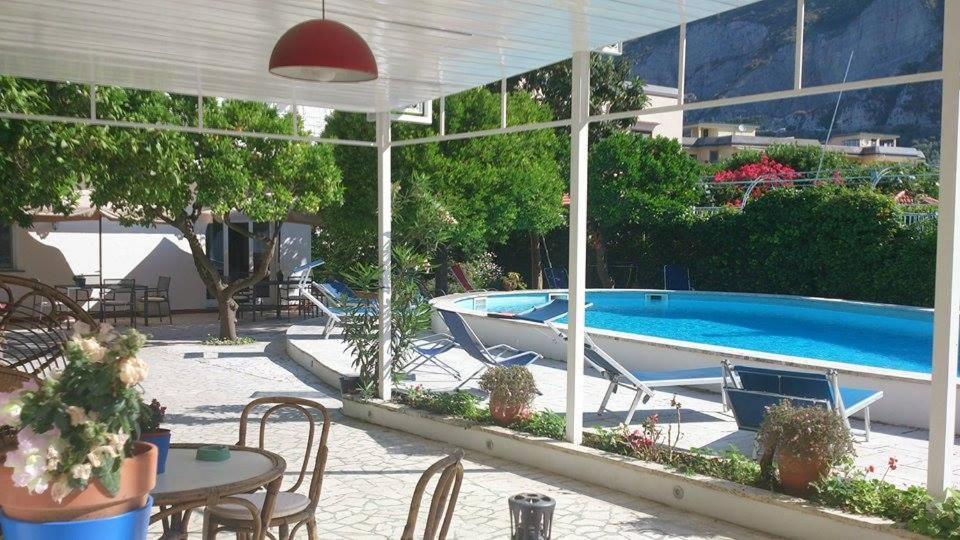 Villa Harmony Sorrento Meta Esterno foto